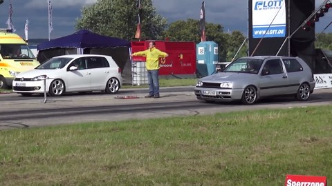 VW Golf 6 vs Golf 3 – Quarter Mile Race