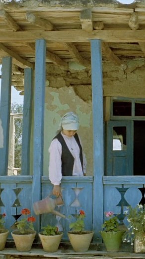 Films | Life, and Nothing More… (And Life Goes on, 1992), directed by Abbas Kiarostami | Instagram