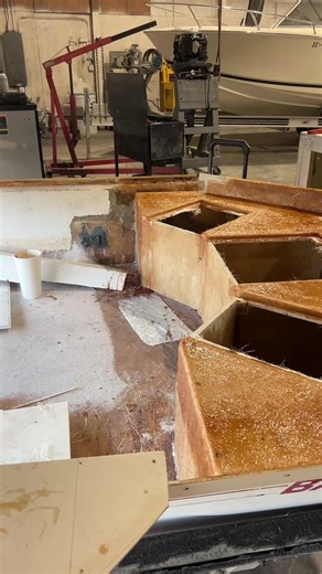 Innovative Rear Bench Glasses for Custom Fiberglass Boats