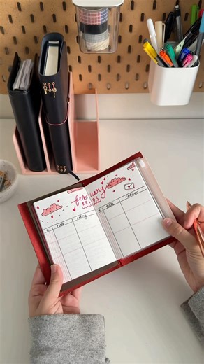 easy READING JOURNAL layout 📖💕 #pocketjournal #booklovers