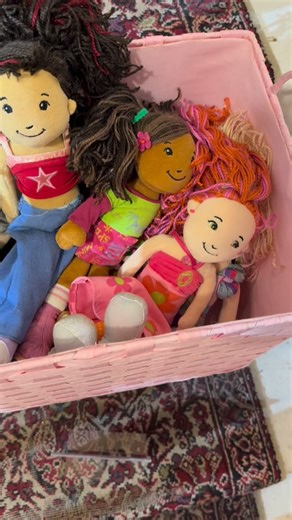 Millennial nostalgia alert! 🎉🧡 Groovy Girls dolls just landed at the shop! 🤩 Originally produced by Manhattan Toy Company (1998–2019), these award-winning soft dolls were a childhood favorite for so many and they’re still the perfect pick today. 🧸✨ Snag them at an unbelievable Nifty Thrifty price before they’re gone! 🛍️💥 | NIFTY Thrifty Thrift SHOP