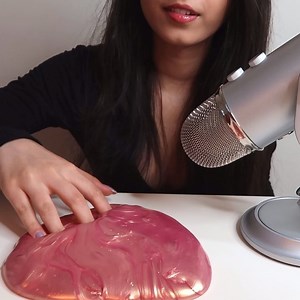 Talisa Tossell's Slimes on Instagram: "Slime sizzles or clicks? I love sizzle sounds on anything so it’s sizzle for me 🔥 ✨Where else to find me: 🍕 main: @talisatossellofficial 👸🏻 repost slime account: @talisatosselltemporary 🦄 backup: @talisatossellbackup ✨"