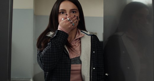 Let's Talk About The Ethics Of "13 Reasons Why's" Second School Shooting Episode