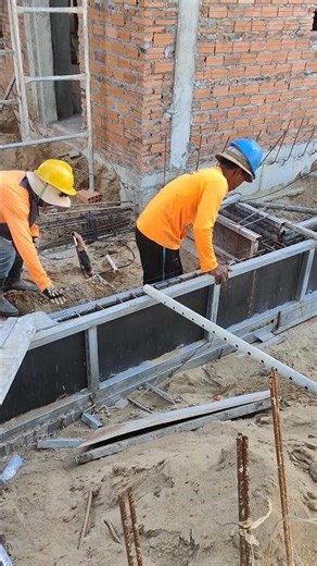 Technical use steel plate to install concrete beam formwork