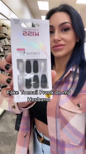 The ending 💀💀🤣🤣 #toenailprank #pranks #prankwars #couplespranks #husbandprank #husbandreaction Toenail Prank on my husband and my husbands reaction is HILARIOUS 🤣