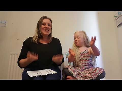 Makaton for 'To Feel' (emotion)
