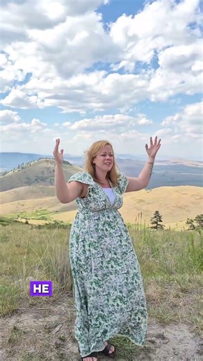 Hymn: Because He Lives