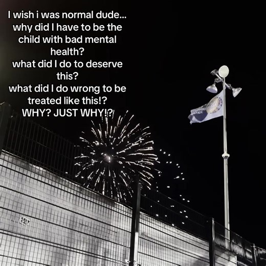 vent🎶 (@familyissues__)’s videos with crying and puking - 🪬𝕶𝖆𝖗𝖒𝖆🕸️