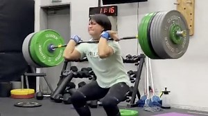 Watch South Korean CrossFitter Seungyeon Choi Lift a 667-Pound "The Other Total" During 2022 CrossFit Quarterfinals - Breaking Muscle