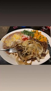 Mama Tequila in downtown Lexington gets our mark of approval. That carne asada was excellent. | Victor Puente WKYT