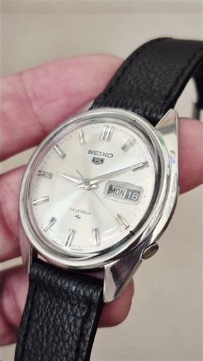 Seiko Automatic xưa Máy 5126A 23 Jewels Lịch thứ chỉnh 9 - 12. Lịch ngày nhấn Size 37mm Giá 1.300k
