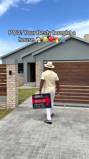 What a beautiful moment, another WIN from my circle of close friends. Congratulations Dr Jansen on this incredible milestone! 🏡✨ Hard work, discipline and vision paying off. So proud of you, welcome to the next chapter! 😭😭🥹🥹❤️🫂🔥👏👏👏👏👏🙏🫂🫂🫂🫂🫂…. Thank You Cohen Properties for the beautiful work and finishes ….. Christmas will hit different this year 🥹🥺❤️👏👏👏👏👏