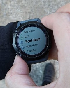 Fenix 6 Pro Solar腕錶預載多種不同運動的活動模式 無論係越野跑、行山定係踩單車，你都可以透過腕錶提供的數據，監測活動表現🤩 產品資訊👉 https://bit.ly/3ev3QLJ 立即購買👉 https://bit.ly/3j6RH3l #GarminHongKong #Fenix6ProSolar ======================= Follow Garmin Hong Kong: ➡ Facebook: https://www.facebook.com/GarminHongKong ➡ Instagram: https://www.instagram.com/garminhongkong/ ➡ Youtube: https://www.youtube.com/user/garminhongkong ➡ MeWe: https://mewe.com/p/garminhongkong | Garmin Hong Kong