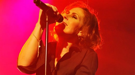 80s pop star reveals she ‘smashed up’ all her gold discs & burnt fame diaries