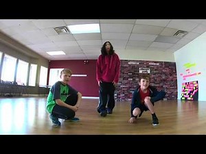 How to do the Biz Marikie（ビズマーキーのやり方）| ヒップホップステップ