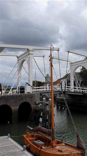🇳🇱 Bridge Oude Haven Zierikzee Zeeland Nederland @TravelwithHugoF #Zierikzee #zeeland #netherlands