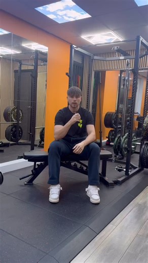 Regen & Replenish on Instagram: "Why biceps training angle matters in rehab 💪 The biceps isn’t just an elbow flexor; the long head crosses the shoulder, meaning shoulder position massively changes how the muscle and tendon are loaded. 🔹 Shoulder extended (arm behind body) → Increases tensile and compressive load on the long head tendon → Essential for biceps tendinopathy to restore tendon capacity → Prepares the tissue for real-world demands like lifting, pushing, and pulling 🔹 Shoulder flexe