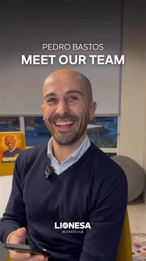 Meet Our Team | Pedro Bastos ✨ Sales & Business Developer Manager da Lionesa Real Estate Positivo, organizado e focado em criar as melhores condições para empresas e pessoas. O Pedro trabalha para que cada espaço, mais do que um escritório, seja parte integrante da nossa comunidade. 📹 Descobre mais no vídeo. #lionesabh #meetourteam #team #work #employerbranding | Lionesa Business Hub