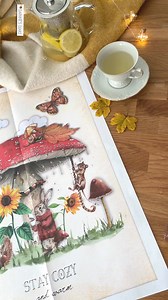 In the latest issue of Daphne's Diary, you’ll find a lovely little Halloween doll to dress up. 🎃✨ The cut-out sheet is also easy to download from the website. You can create all sorts of crafty projects with it, like cards for example. What beautiful creations have you made with it? I’m so curious to know! 🧡 Love, Daphne | Daphne's Diary English