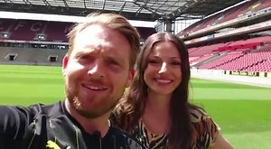 Wir drücken euch die Daumen Männer! ;) DFB-Team (Die Mannschaft) Julia Hartmann #JederFuerJeden #GERITA #EURO2016 | Axel Stein