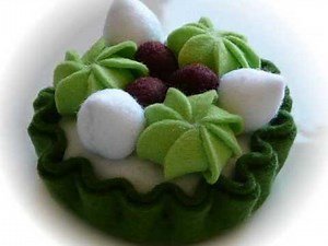 Felt Crafts - Felt Food Tart and Pancake Patterns (from the "Felt Cuisine" series) Now on eBay !