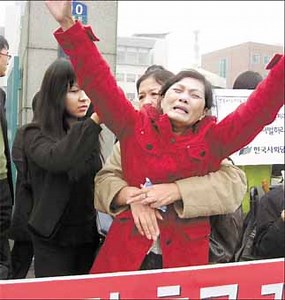 Vietnamese bride’s death haunts mother