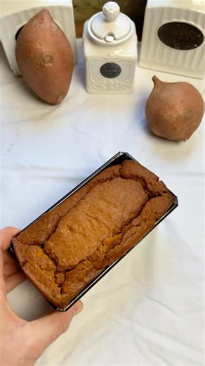 The Best Simple Sweet Potato Cake with Maple Syrup 🤤......#thebakefeed #bakingmadeeasy #easyrecipe