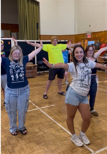 Pledge allegiance to your hands, your team, your vibes✨❤️‍🔥 Of course we had to learn the dance to The Fate of Ophelia — and as always, we brought the good vibes and all the Swiftie energy! #TheFateOfOphelia #TheLifeOfAShowgirl #TaylorSwift #TaylorNation #swiftie @Prescott @Taylor Nation @Taylor Swift