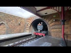 Hogwarts Express Universal Studios Hollywood, Train from Island of Adventure to Universal Studio.