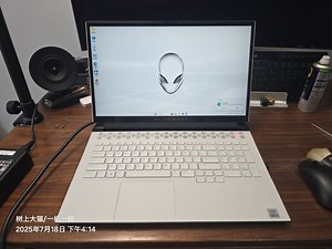 智商税已售 快来喷 外星人m17r4 i9加3080显卡32g+512g 1k360hz屏幕 当年居然卖35000，现在6899元闲鱼搜：树上大猫外星人