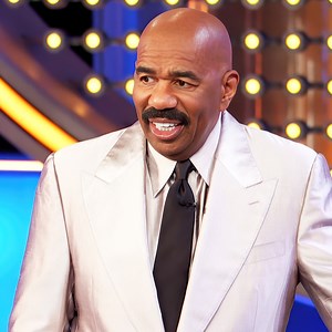 6 places it would be VERY inappropriate to LOL. 😂😂😂 | Family Feud