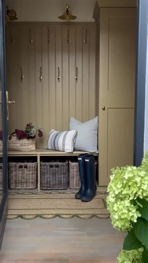 The Home of EASipanel on Instagram: "Permission to share this beautiful example of how to use panelling, (EASipanel in this case) throughout your home, without it looking the same. Thank you for the gorgeous bootroom, media wall and kitchen , super styled by @theinteriorframe New Year inspo for sure! EASIPanel is available to purchase at @thepanelcompany , @therangeuk , @howdensjoinery @atlantictimber , @jpcorry_ireland and online @lovewilko 🔹Visit our website for more information www.easipanel