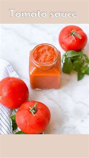 Giulia Ardizzone on Instagram: "Fresh tomato sauce 🍝 This is how my Sicilian grandmother taught me to make tomato sauce—no machines, and in no time at all. Nothing compares to the taste of homemade tomato sauce, especially when it's poured over a generous portion of pasta or spread on a pizza Ingredients: 1 kg tomatoes 2 tbsp olive oil 1 small onion About 1 tsp salt Basil leaves to taste Instructions: 1. Soak the tomatoes in a bowl or pot with hot boiling water for about 5 minutes to loo