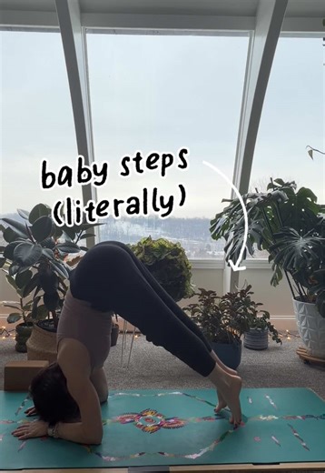 Current YTT challenge pose: Scorpion Current skill set: aggressive toe walks and strong opinions 🤣 I’m not going to be able to just flip upside into Scorpion overnight. First, I need to get into Pincha. Which means I need forearm toe walks, micro lifts, pep talks, contemplate all of my life decisions.. and puppy pose. That’s the reality. That’s the practice. And it’s only the beginning! 🤍 #scorpion #yogachallenge #yogapose #yogaflow #progressoverperfection