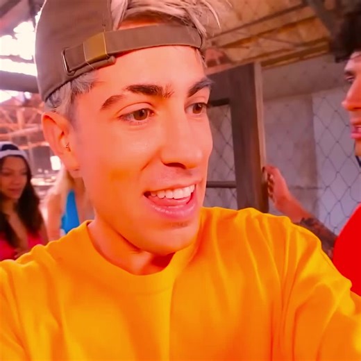 PART 2 : JUGANDO A LAS ESCONDIDAS CON ZOMBIES z