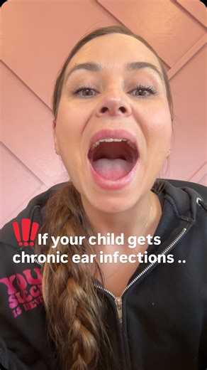 Chelcie Gjellum || Mouth breathing | Tongue tie | Sleep on Instagram: "Did you know? 👂✨ The position and function of your tongue play a role in ear health! When the back of the tongue properly connects with the palate, it helps stimulate the Eustachian tubes, which are responsible for draining fluid from the ear. This natural drainage prevents fluid buildup, reducing the risk of ear infections—especially in kids! 🧒💧 Mouth breathing, low tongue posture, or improper tongue function can disrupt 