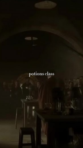 if that actually happened to me, i’d die of embarassment #hptok #hogwarts #hptiktok #fyp #harrypotter