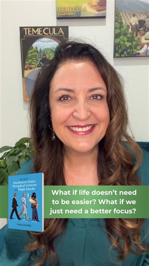 I didn’t realize how much my focus was shaping my experience until I changed it. I can be honest about what’s stressful without letting it become the whole story. This book reminded me that focus is something we practice, especially when life feels unsettled. What’s shifted for me isn’t my circumstances. It’s how I live inside them. Paying attention to what matters most has helped me hold frustration and gratitude at the same time. What will you choose to focus on today? #bestself #choosingwhatm