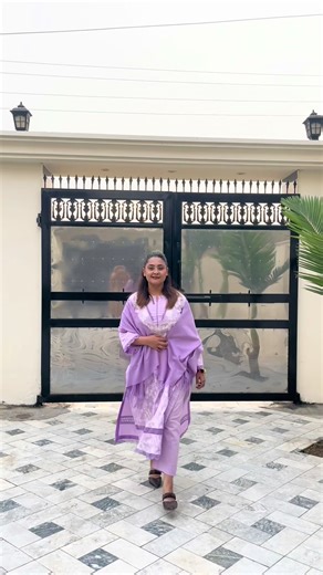 Stunning Light Purple Winter Dress for Fashion Enthusiasts