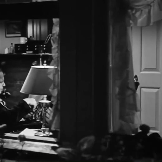 Delfín_del_mar_egeo 🇬🇷🇪🇸 on Instagram: "The More the Merrier "1943" with my favorite Jean Arthur, Joel McCrea and Charles Coburn. Jean Arthur's only Oscar-nominated performance. This film was the second of three George Stevens movies starring Jean Arthur. The others were The Talk of the Town (1942) and Shane (1953), Arthur's final film role. The director and star enjoyed working together, as both were perfectionists who liked to shoot multiple takes. #Jean_Arthur #Old_Hollywood_movies (I sta