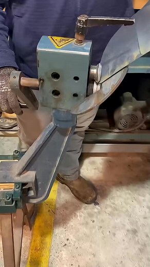 Manual Edger is easy on small pieces but Power Edger better on larger pieces | Layton Mitchell