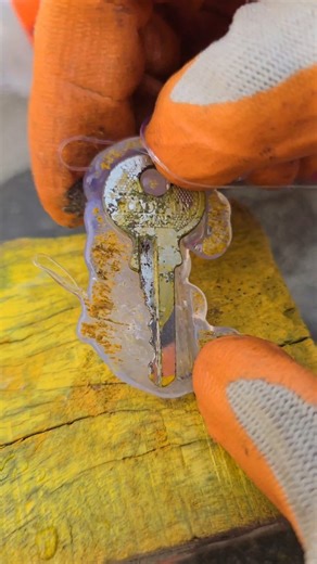 FixNiro on Instagram: "Smart Craft: Lock & Key Copy DIY Hacks #tricks #viral"