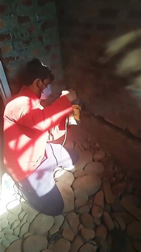 how to work from demolition hammer