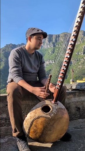 Kora – The Enchanting 21-String Harp of West Africa | Beautiful Traditional Music #shorts