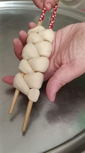 using chopsticks #bread #shaping #design