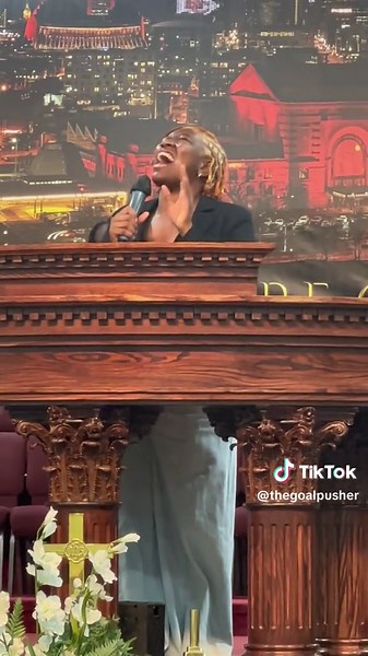 Angel singing “Change Me” by Tamela Mann #gospel #churchy #singing #sing #singer #angellamya #tamelamann