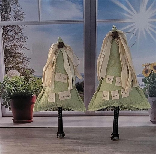 Upcycled Quilt Tree on Vintage Textile Bobbin | Handmade Farmhouse Decor - Etsy