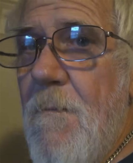 Trailer Park Thanksgiving! #agp #angrygrandpa #funny #bird #fyp | bird