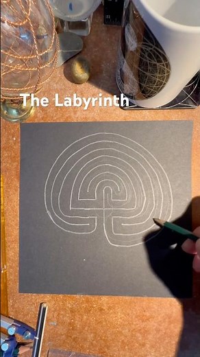 How to draw the Labyrinth the easy way, freehand. Fast