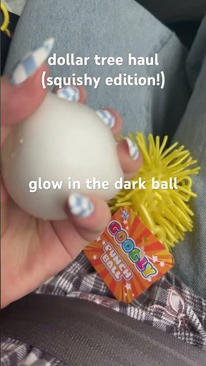 ⁠i saw ‪@Emma_and_Georgia‬ make a squishy using that yellow squishy so when i saw it i grabbed it🤭